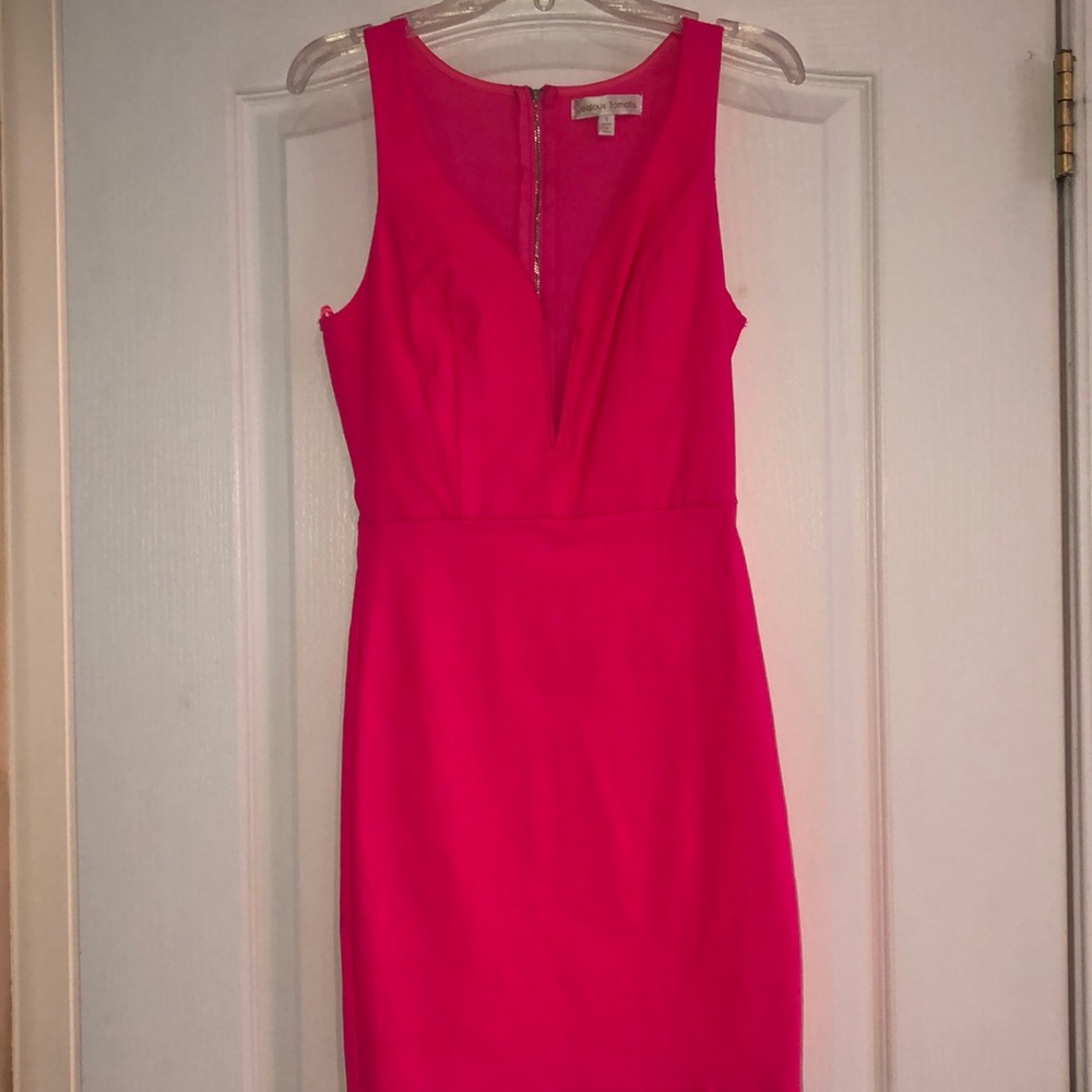 NWOT Cutest HOT PINK Body Con Dress!